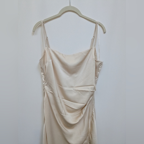 NWT ASTR The Label Cream Satin Formal Slip Dress Midi To Maxi Length Size XL - Picture 4 of 16